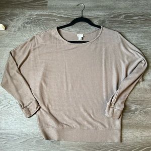 Thin long sleeve sweater